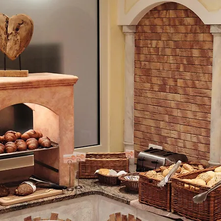 Genuss - Und Vitalhotel Moisl Szálloda 4*