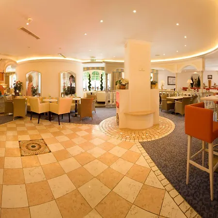 Genuss - Und Vitalhotel Moisl מלון